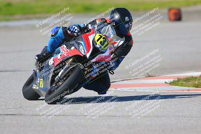 media/Jan-20-2023-Fastrack Riders (Fri) [[f2ad32aba3]]/Private/session 4 turn 6/